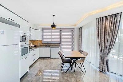 Villa in Kalkan mit Schwimmbecken