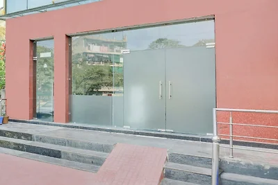 Super Townhouse Sektor 4 Gurgaon