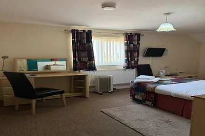Belvilla Russel Court Hotel | Standard Triple