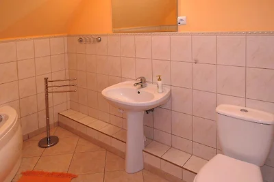 Ferienhaus in Dargobadz mit umzהuntem Garten