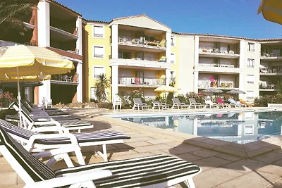 Provencal Apartment in town center