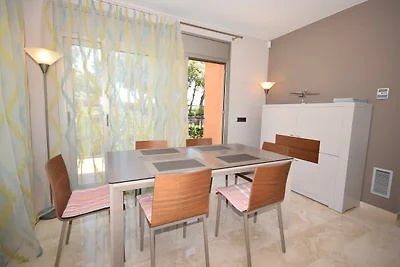 Appartement met terras in Castell d'Aro