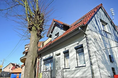 Doppelhaushälfte, Stepnica