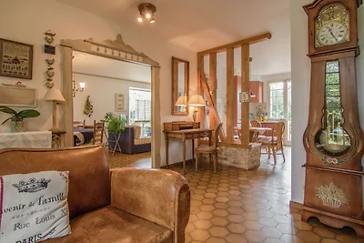 Confortevole villa con piscina
