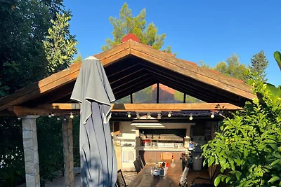 Villa Stella - Two Bedroom Apartment with Bal...