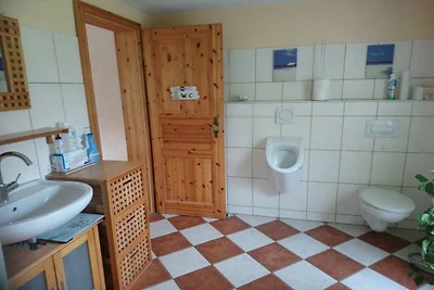 Naturhäuschen mit Teich