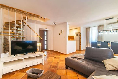 Attraente casa vacanze con giardino