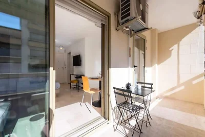 Studio mit Terrasse, 2 Minuten von der Croise...