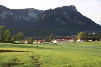 Chalet Alpenzauber mit beheiztem Pool, Inzell