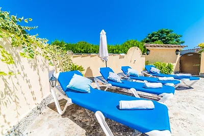 Landhaus mit 3 Schlafzimmern und Pool
