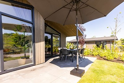 Bellissimo chalet con bagno in un parco vacan...