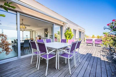 Geneviève auf dem Dach