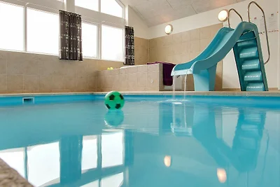 18 Personen Ferienhaus in Tranekær
