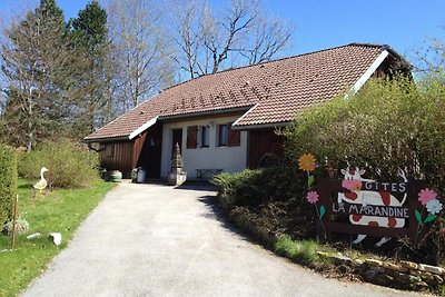 Gîte de la Marandine a Métabief con giardino