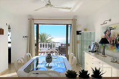 Wohnung in Nerja mit Meerblick & Pools