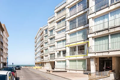 Moderno appartamento a Koksijde con vista...