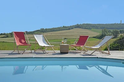 Hübsche Villa mit eigenem Pool in Montadet...