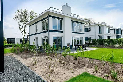 Villa mit Dachterrasse in der Nähe des...