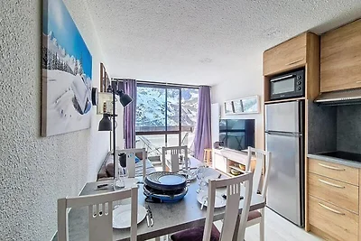 Geräumiges Apartment · Direkter Zugang zur Sk...