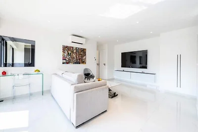 2P Traversant, Centre Cannes, Rue d'Antibes