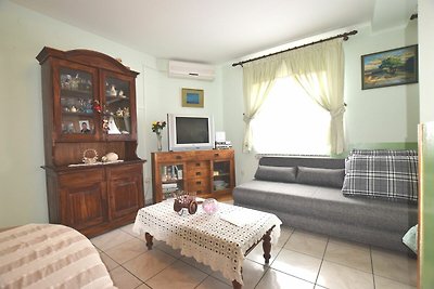 Komfortables Ferienhaus in Banjole in...