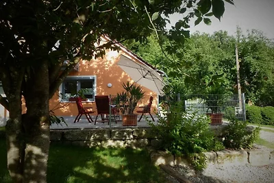 Ferienwohnung mit 2 Schlafzimmer