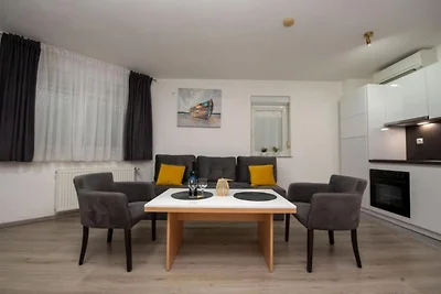 Villa Tomi - Standard One Bedroom Apartment...