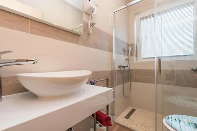 Bračić Premium Apartments with Outdoor Pool a...