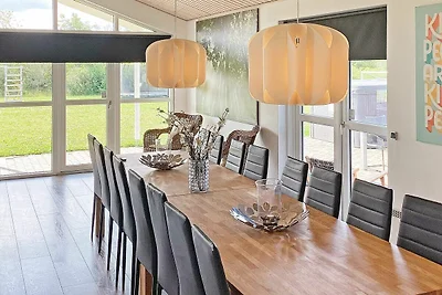16 Personen Ferienhaus in Ansager-By Traum