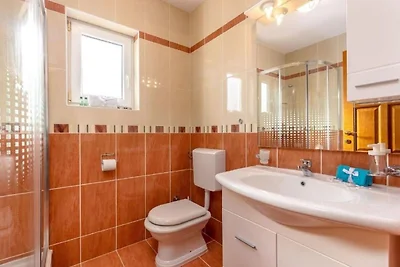 Geschmackvolles Ferienhaus in Grizane mit...