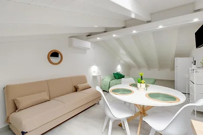 Mansardenstudio, mit Klimaanlage