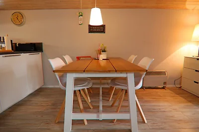 Einladendes Ferienhaus in Huenning