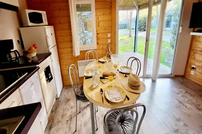 Insel-Cottage mit Pool und Terrasse