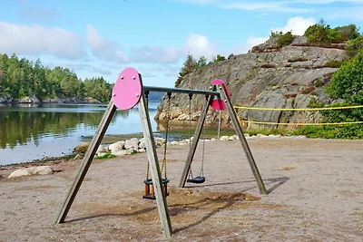 6 Personen Ferienhaus in MUNKEDAL-By Traum