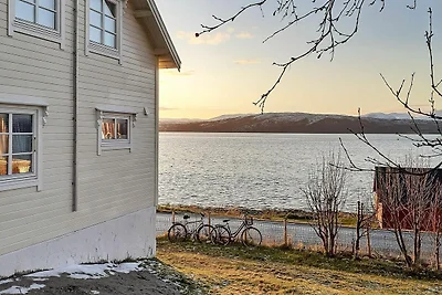 6 Personen Ferienhaus in Finnsnes-By Traum