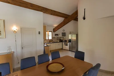 Villa moderna con piscina privata