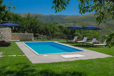 Villa con piscina a Rethymno