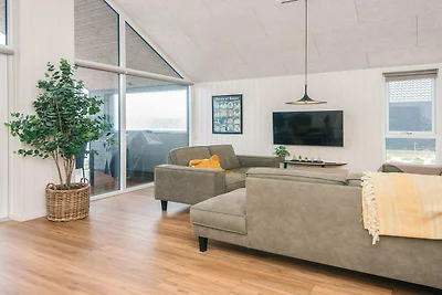 Luxusvilla mit Pool -- By Traum...