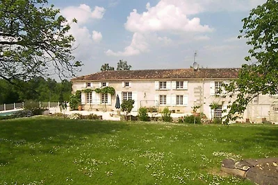 Schönes Ferienhaus mit privatem Pool