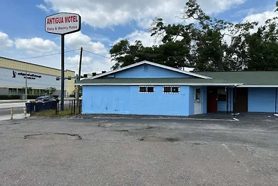 Entspannendes Kingsize-Bett | Tampa