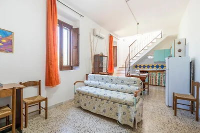 Schönes Ferienhaus in Guardavalle mit Garten