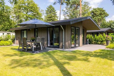 Mooie lodge met mooi terras in Brabant