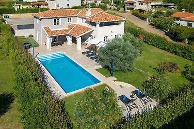 Villa in Visnjan mit Schwimmbecken