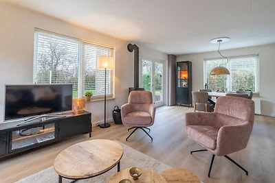 Charmante Villa in der Nähe von Meer und Wald