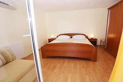 One-Bedroom Apartment With Terrace And Sea Vi...