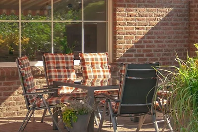 Vakantiehuis in Rees met zwembad
