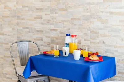 Miracle Apartments - Comfort Studio Apartment...