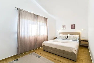 Wohnung in Privlaka mit Schwimmbecken