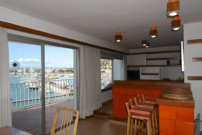 Apartment in Estartit near sea beach