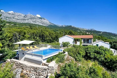 Ferienhaus in Tucepi mit Schwimmbecken